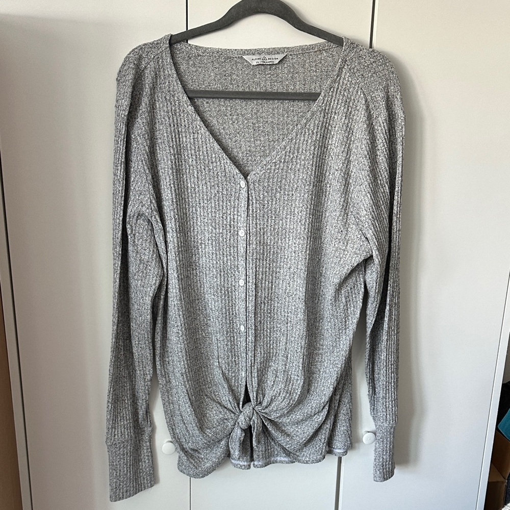 Alpine Design Gray Tie Front Button-Front Knit Sweater Top